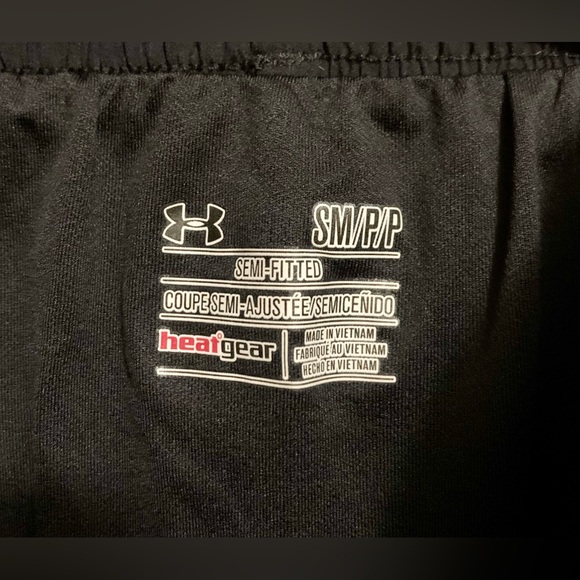 Under Armour Running Shorts - Small - Picture 3 of 5